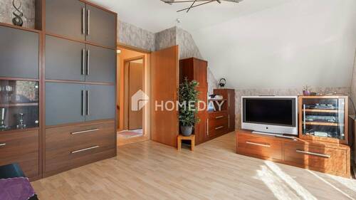 1. OG Wohnzimmer 2 - 