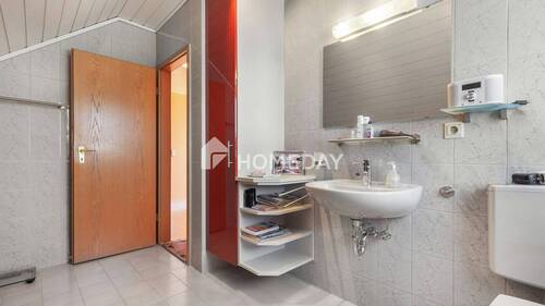 1. OG Badezimmer 2 - 