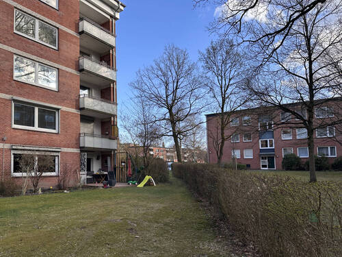 Hinterhof - 3 Zimmer Etagenwohnung zum Kaufen in Hamburg