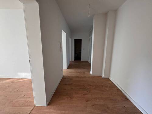 Flur - Gut geschnittene 3-ZW - Zentral in Preungesheim