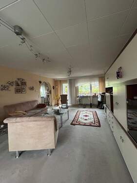 Bild 2 - 8 Zimmer Mehrfamilienhaus, Wohnhaus zum Kaufen in Schiffweiler