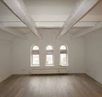 Wohnen unterm Dach: außergewöhnliches 1,5-Zimmer-Apartment Nähe Bahnhof - Coburg