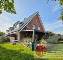 SYLT | Ruckzuck am Strand: Gut geschnittenes Reihenendhaus mit Garage, 2 Terrassen + sonnigem Garten - Westerland