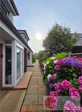 Zuwegung Hauseingänge - Reihenendhaus mit 90,00 m&sup2; in Westerland zum Kaufen