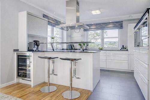 Offene Wohnküche - Einfamilienhaus mit 210,00 m&sup2; in Kelkheim (Taunus) zum Kaufen