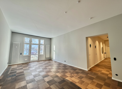 Wohnzimmer - 4 Zimmer Etagenwohnung zum Kaufen in Berlin