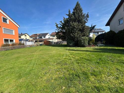 Grundstück - Sonniges Baugrundstück im gewachsenen Wohngebiet von Pforzheim-Eutingen