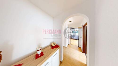 Flur - Etagenwohnung mit 56,00 m&sup2; in Rosenheim zur Miete