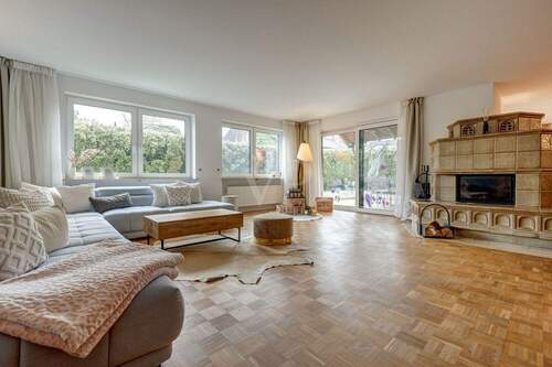 Wohnzimmer - Einfamilienhaus mit 268,00 m&sup2; in Kelkheim (Taunus) zum Kaufen