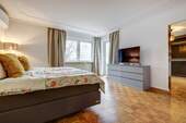 Schlafzimmer EG - 