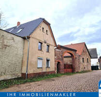 Wer Visionen hat: Sanierungsbedürftiges Einfamilienhaus mit umfangreichem Nebengelass zur Selbstverwirklichung - Wettin-Löbejün OT Nauendorf