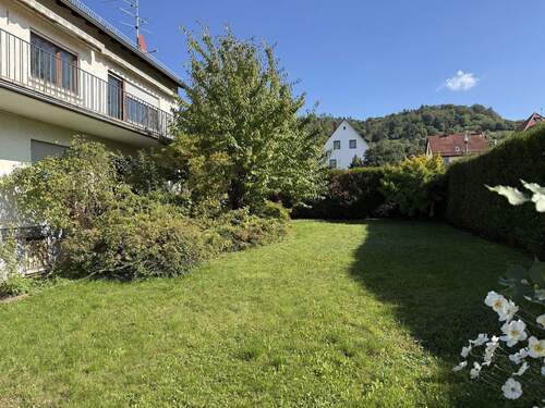 Außenansicht + Garten - 1 Zimmer Mehrfamilienhaus, Wohnhaus zum Kaufen in Hirschberg