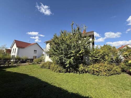 Garten - Mehrfamilienhaus, Wohnhaus mit 265,00 m² in Hirschberg zum Kaufen