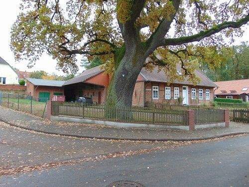 Haus Seitenansicht 3.jpg - 