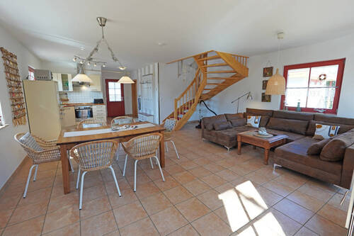 Blick durch den Wohn- und Essbereich - 