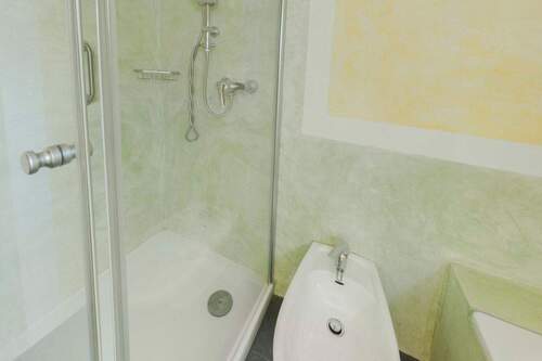 Badezimmer - 4 Zimmer Einfamilienhaus in Kirchentellinsfurt