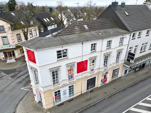 Außenansicht Vorne - Mehrfamilienhaus, Wohnhaus mit 305,00 m² in Haan zum Kaufen