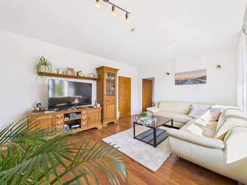 Wohnzimmer - Bungalow mit 120,60 m² in Wolfsburg zum Kaufen