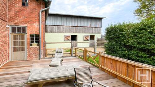 Terrassenglück mit Stallblick - Mehrfamilienhaus, Wohnhaus mit 253,90 m² in Lentföhrden zum Kaufen