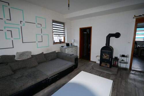 Bild2 - 7 Zimmer Einfamilienhaus zum Kaufen in Schalkau