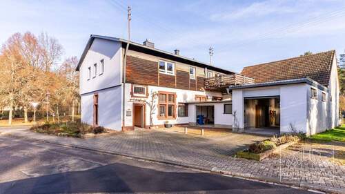 1. Aussen - Einfamilienhaus mit 220,00 m&sup2; in Merzalben zum Kaufen