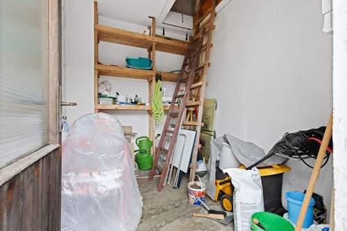 Nebengebäude mit Speicher - 