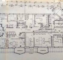 Büro - Praxis in Altenstadt Waldnaab mit 8 Räume auf insgesamt 169,00 m² ab 04.2025 zu vermieten. - Altenstadt a.d.Waldnaab