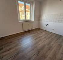 2. Monate kaltmietfrei ! *** - Bad mit Fenster 2OG = DG - Chemnitz Sonnenberg 2. Monate kaltmietfrei ! *** - Bad mit Fenster 2OG = DG - Chemnitz Sonnenberg