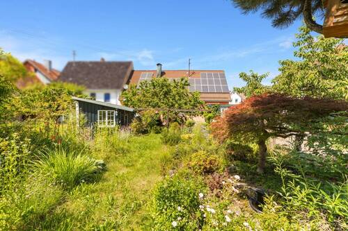 Rückansicht vom Garten - 