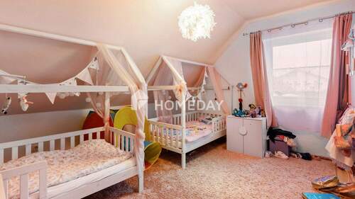 1. OG Kinderzimmer 2 1 - 