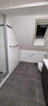 20251126_172441.jpg - Großzügige Dachgeschoßwohnung mit Balkon in Hennef-Uckerath