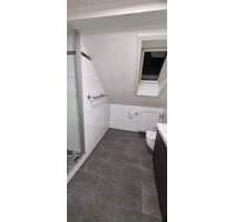 Großzügige Dachgeschoßwohnung mit Balkon in Hennef-Uckerath - Hennef (Sieg)