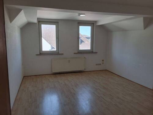 20260527_100342.jpg - Freie Dachgeschoßwohnung in Gladbeck Ost.