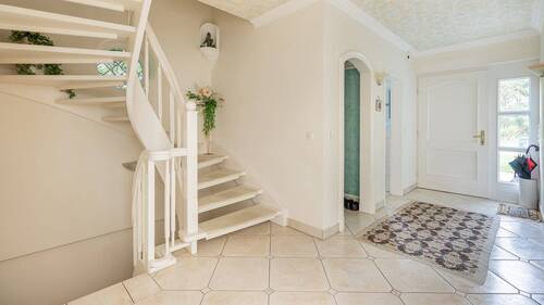 Eingangsdiele - 5 Zimmer Einfamilienhaus in Hamburg