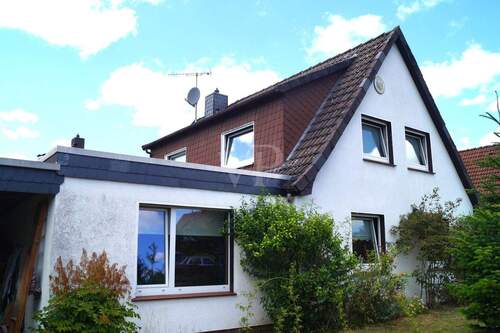 Frontansicht - 5 Zimmer Einfamilienhaus in Celle