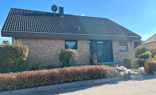 Außenansicht - 5 Zimmer Einfamilienhaus in Pfullendorf