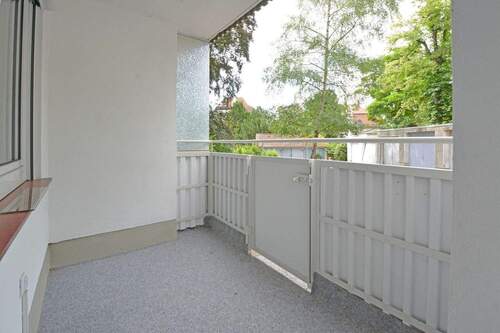 25-5507 - Balkon - Etagenwohnung mit 68,10 m&sup2; in Kassel / West zur Miete