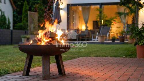 gemütliches Feuer - 8 Zimmer Einfamilienhaus zum Kaufen in Falkensee