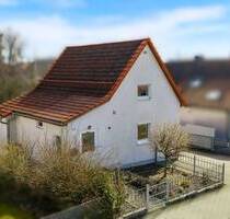 Klein, fein, dein! 70 m² Wohntraum trifft auf 870 m² Gartenparadies - Regensburg Innenstadt