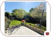 Blick von der Terrasse in den eigenen Garten - 