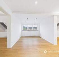 Moderne Dachgeschosswohnung in saniertem Dreifamilienhaus - Lappersdorf / Oppersdorf