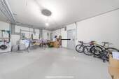 Untergeschoss/Keller mit Zugang TG - 