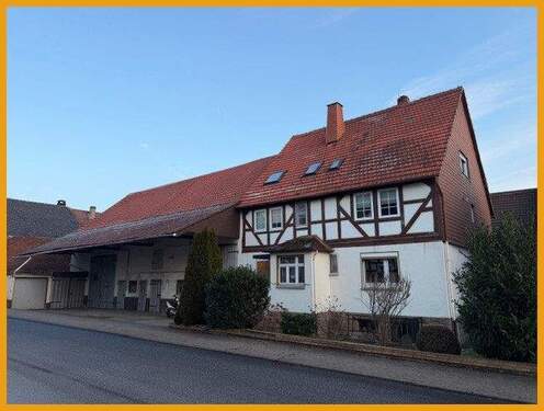 Straßenansicht - WOHNEN, VERMIETEN UND LAGER! KEINE KÄUFERPROVISION!