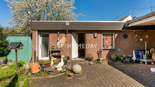 Nebenhaus - 6 Zimmer Doppelhaushälfte in Mönchengladbach