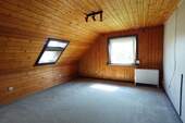Zimmer 1 im Dachgeschoss - 
