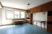 Wohnen - 6 Zimmer Einfamilienhaus zum Kaufen in Illingen