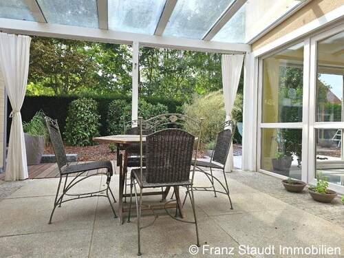 Überdachte Terrasse - 