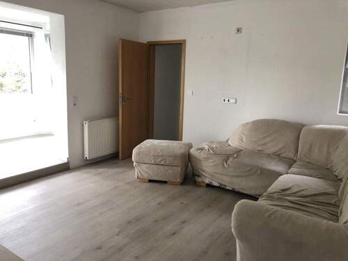 Wohnzimmer mit Erker EG - 