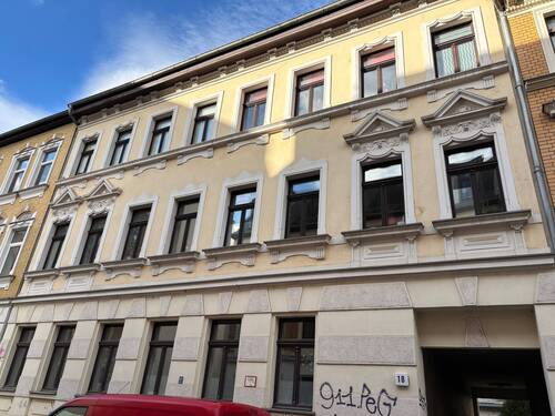 IMG_9723 - * Altlindenau * MFH * Balkone * gut vermietet *