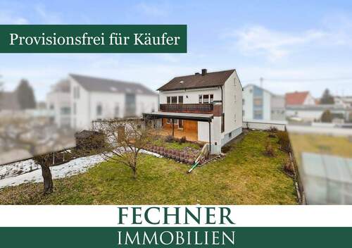 Garten / Rückansicht Südost - Renovierungsbedürftiges Ein- oder Zweifamilienhaus auf angenehm großen Grundstück in IN-Etting!